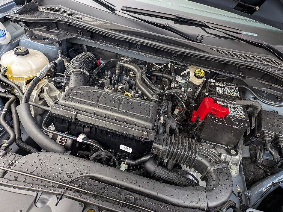 Used 2025 Ford Escape ST-Line image 36