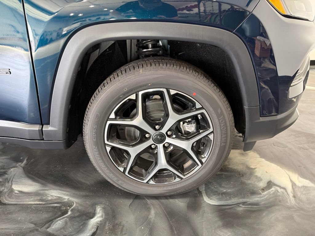 New 2026 Jeep Compass Limited AWD/4WD image 25