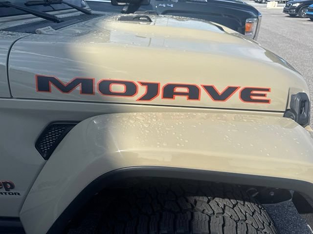 Used 2022 Jeep Gladiator Mojave w/ Trailer Tow Package AWD/4WD image 9