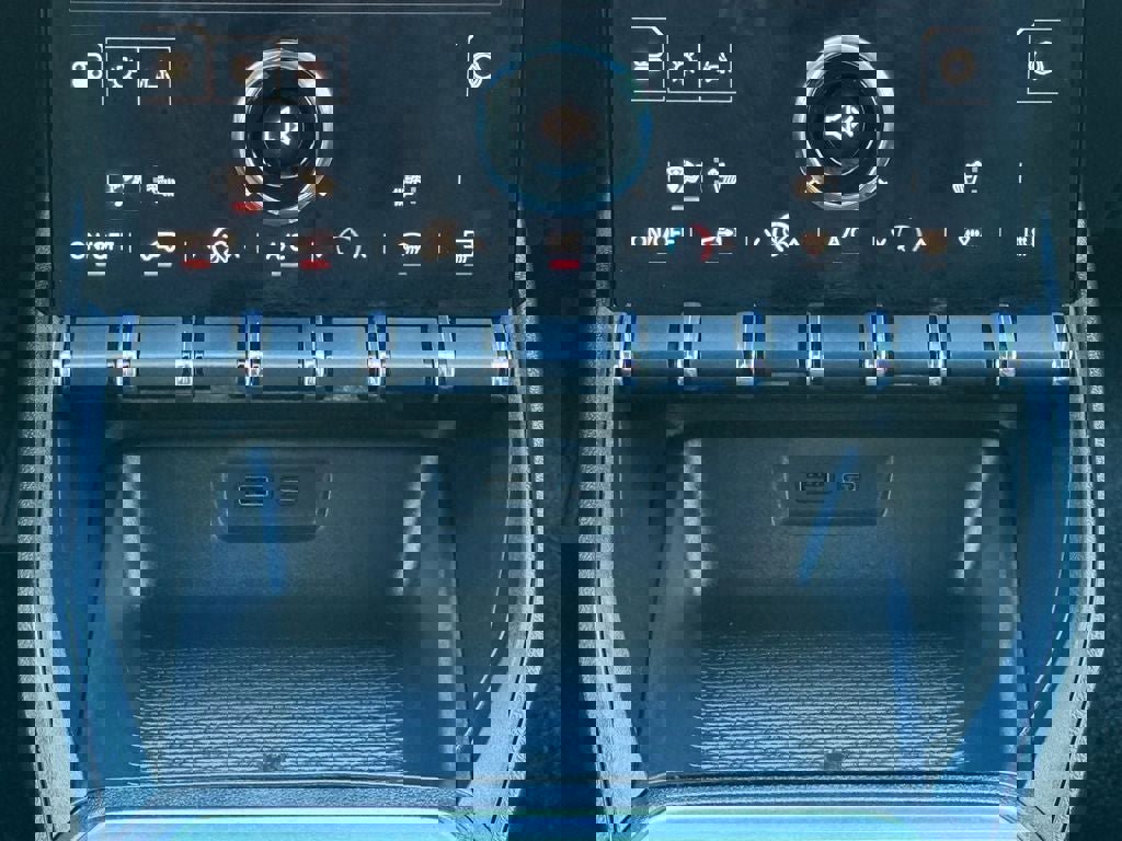 Used 2026 GMC Terrain Elevation w/ Technology Package II image 25