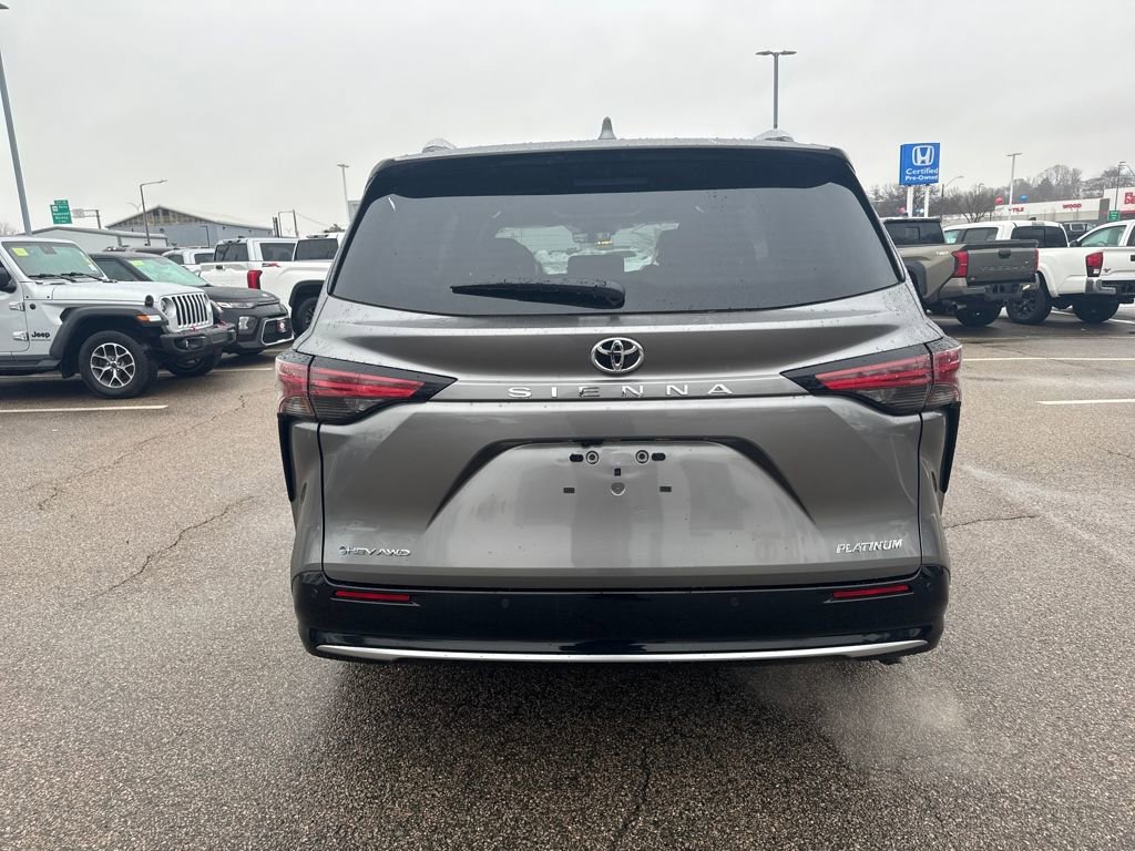 New 2026 Toyota Sienna Platinum image 6