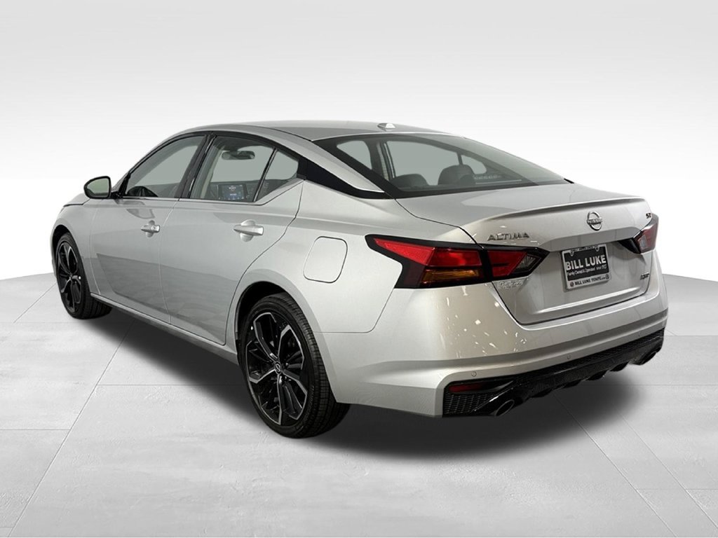 Used 2025 Nissan Altima 2.5 SR AWD/4WD image 7