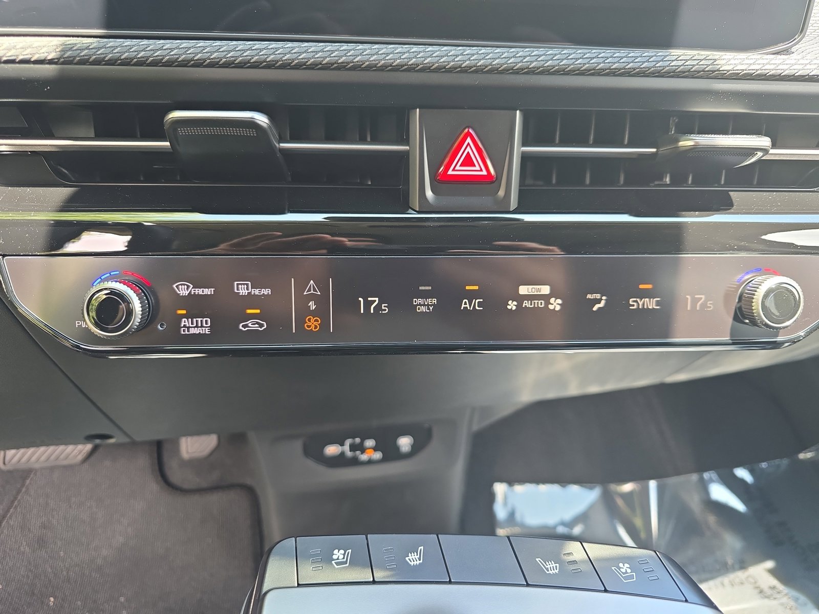 New 2025 Kia EV6 Wind image 20