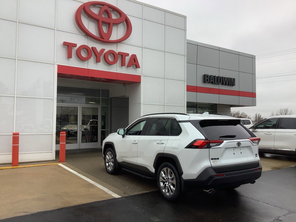 New 2025 Toyota RAV4 XLE Premium w/ Weather Package image 5