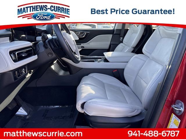 Used 2025 Lincoln Aviator Reserve w/ Equipment Group 201A image 9