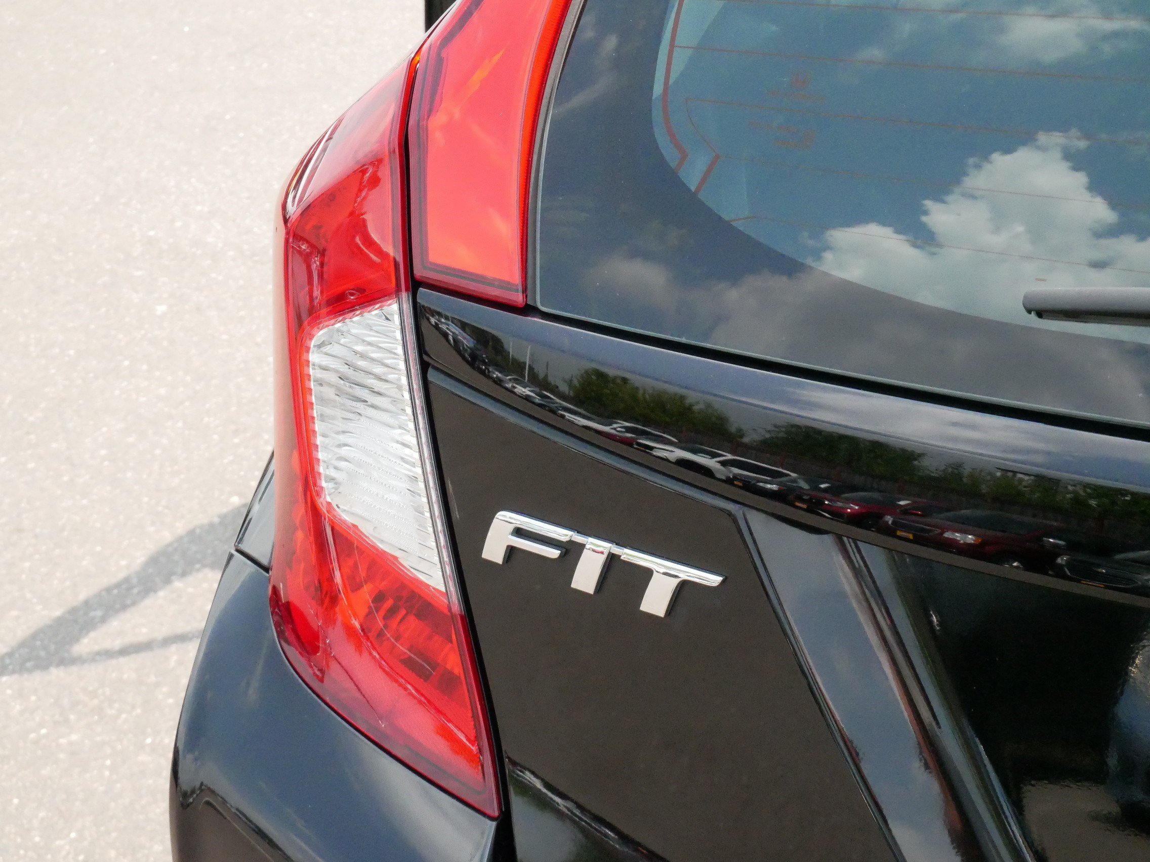 Used 2015 Honda Fit LX image 17