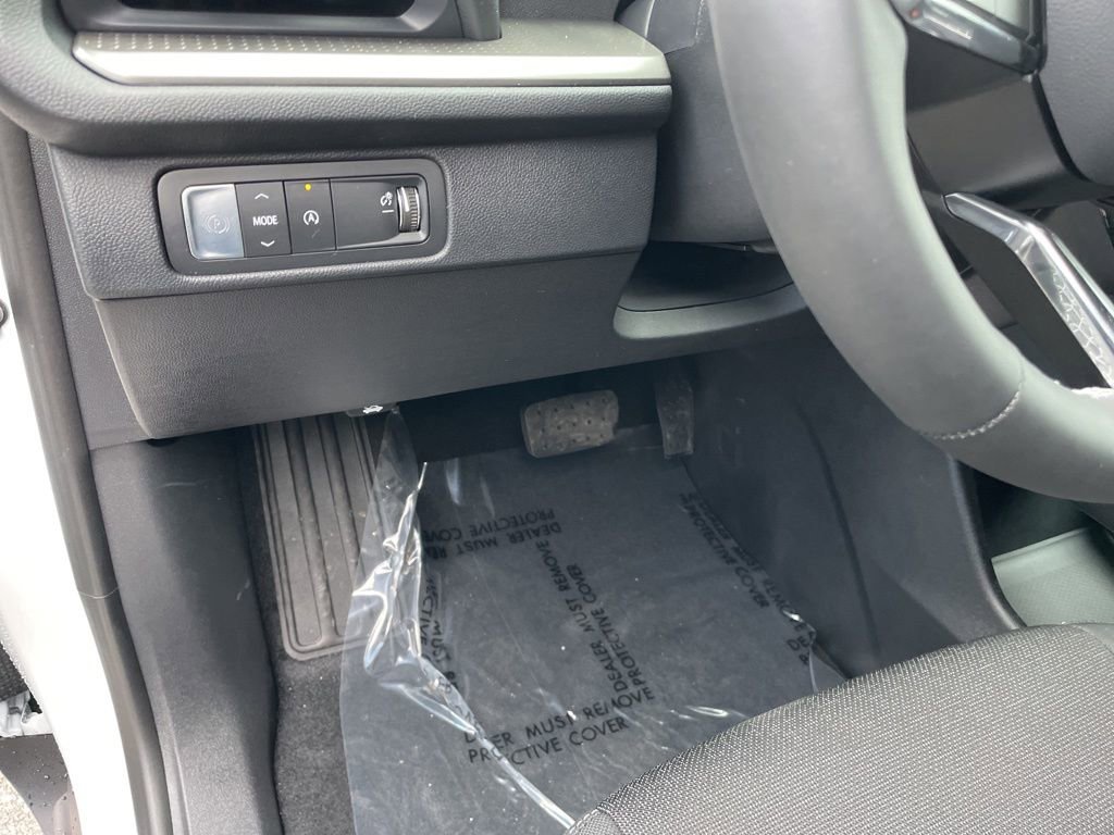 New 2026 Chevrolet Traverse LT w/ Driver Confidence Package image 9