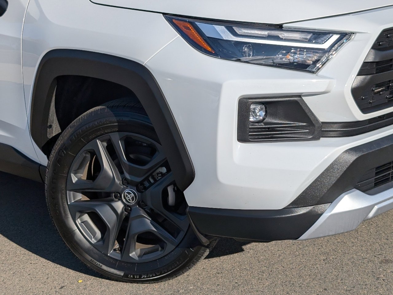 Used 2024 Toyota RAV4 Adventure image 10