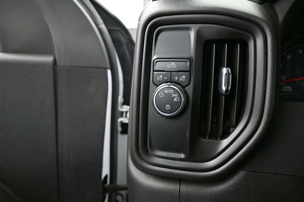 Used 2022 Chevrolet Silverado 1500 Limited Custom RWD image 32