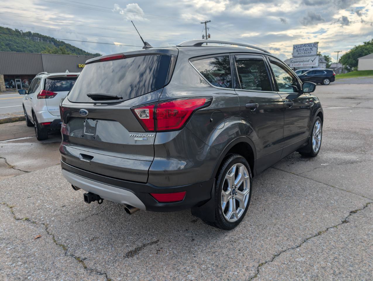 Used 2019 Ford Escape Titanium AWD/4WD image 7