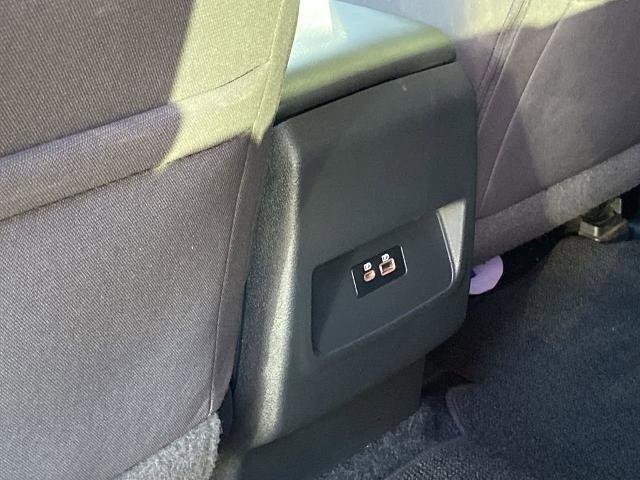 Used 2022 Nissan Frontier SV w/ Technology Package image 16