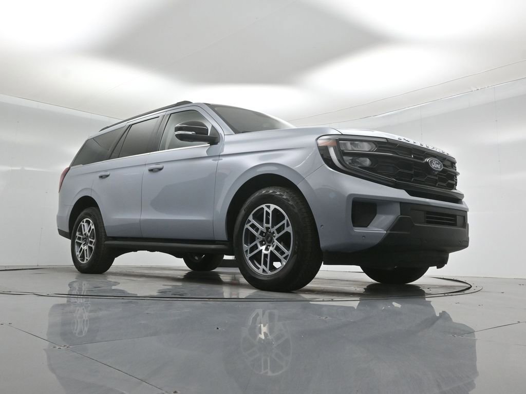 Certified 2025 Ford Expedition Active image 47
