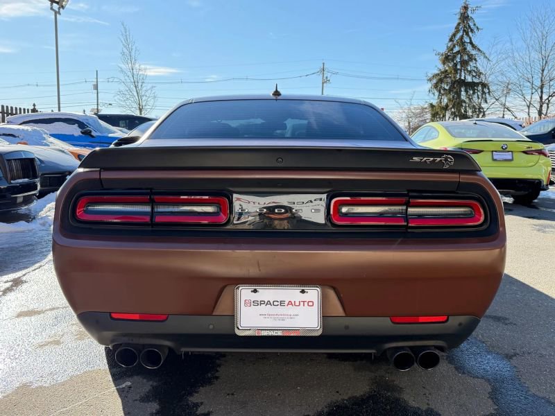 Used 2018 Dodge Challenger SRT Hellcat image 6