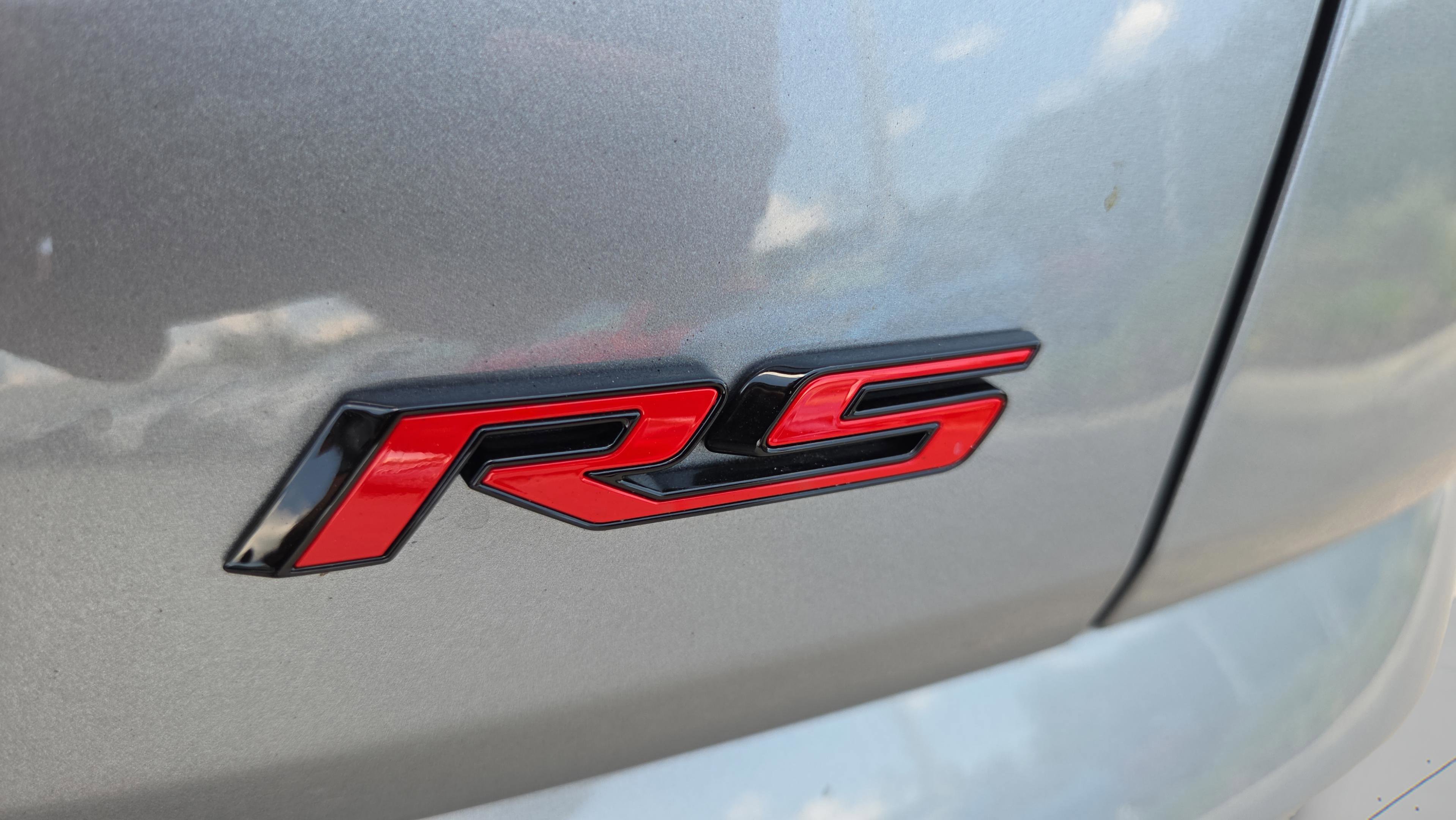 New 2027 Chevrolet Bolt RS w/ LPO, All-Weather Package FWD image 31