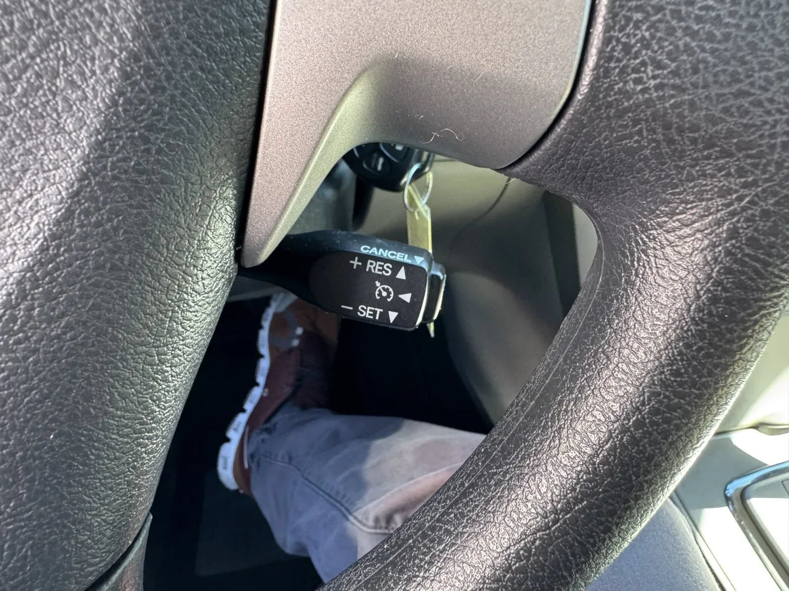 Used 2012 Toyota Corolla LE FWD image 23