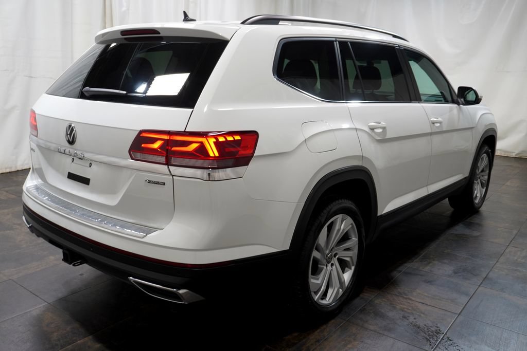 Used 2023 Volkswagen Atlas SE w/ Panoramic Sunroof Package AWD/4WD image 4