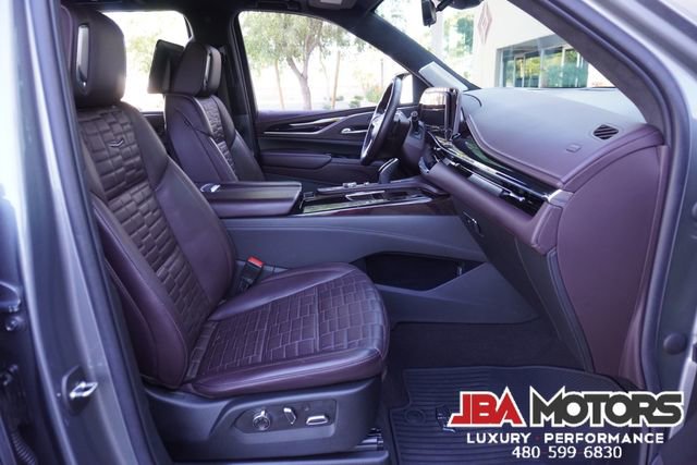Used 2022 Cadillac Escalade Sport Platinum w/ Heavy-Duty Trailer Package image 21