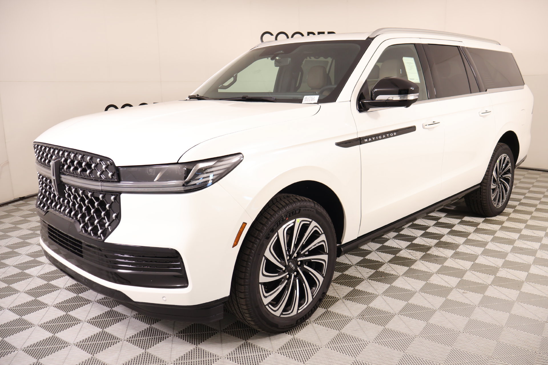 New 2027 Lincoln Navigator L Black Label AWD/4WD image 11
