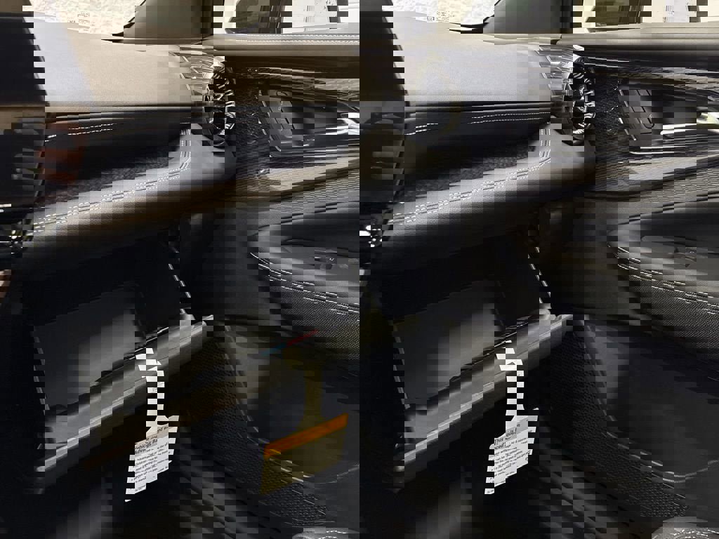 New 2026 Chevrolet Blazer EV LT image 18