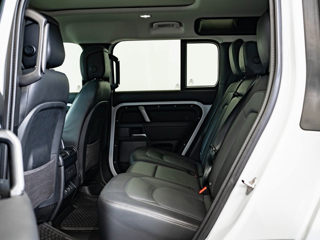 Used 2023 Land Rover Defender 110 X-Dynamic SE image 48