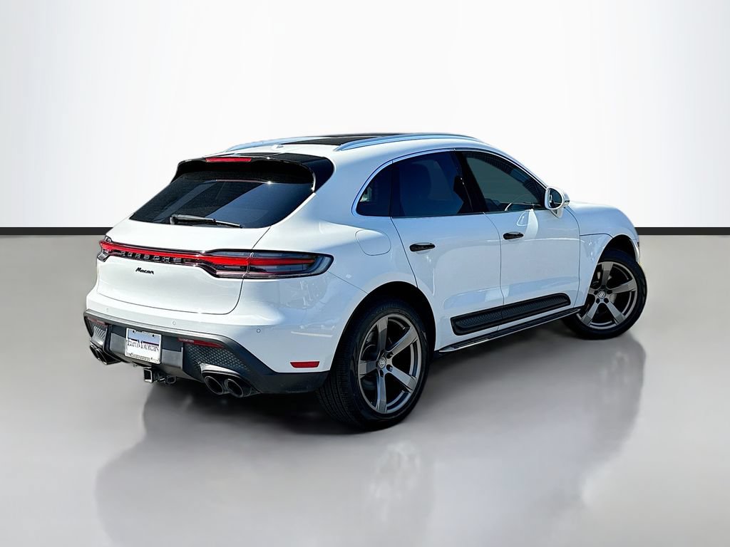 Certified 2023 Porsche Macan AWD/4WD image 9