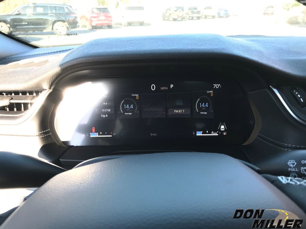 New 2025 Jeep Grand Cherokee Laredo image 15