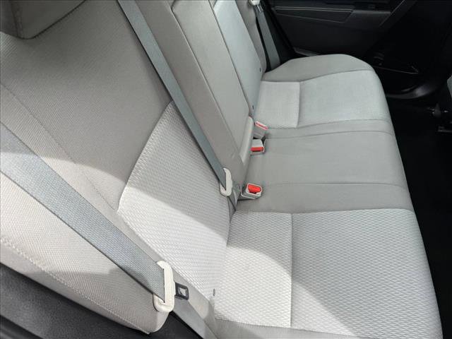 Used 2016 Toyota Corolla LE FWD image 18