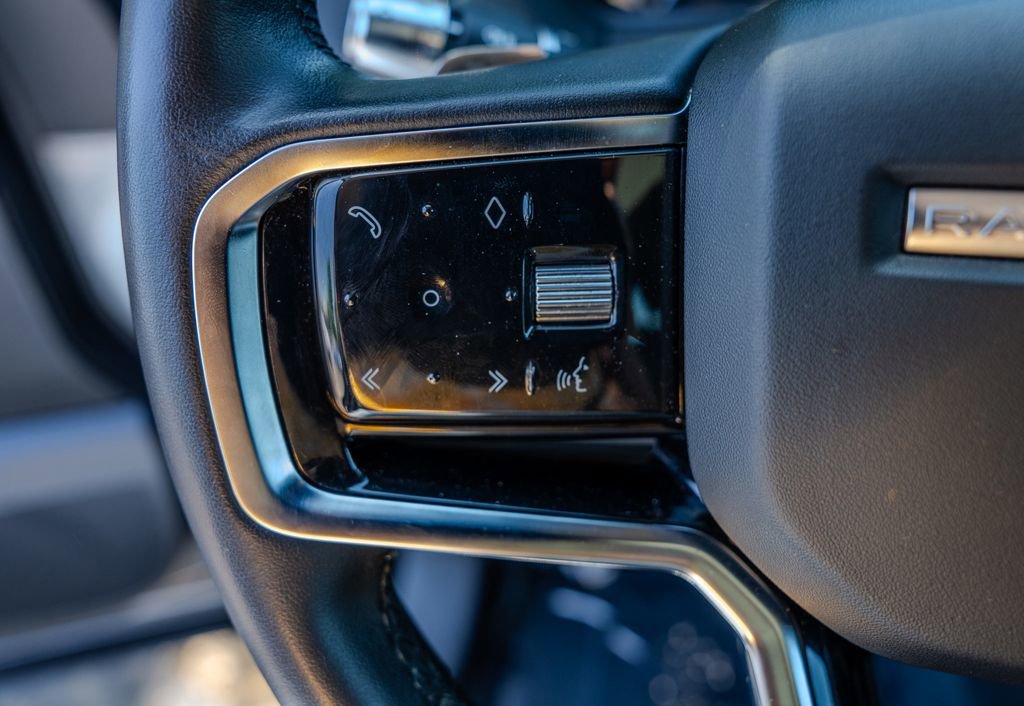 Used 2023 Land Rover Range Rover Velar S image 6