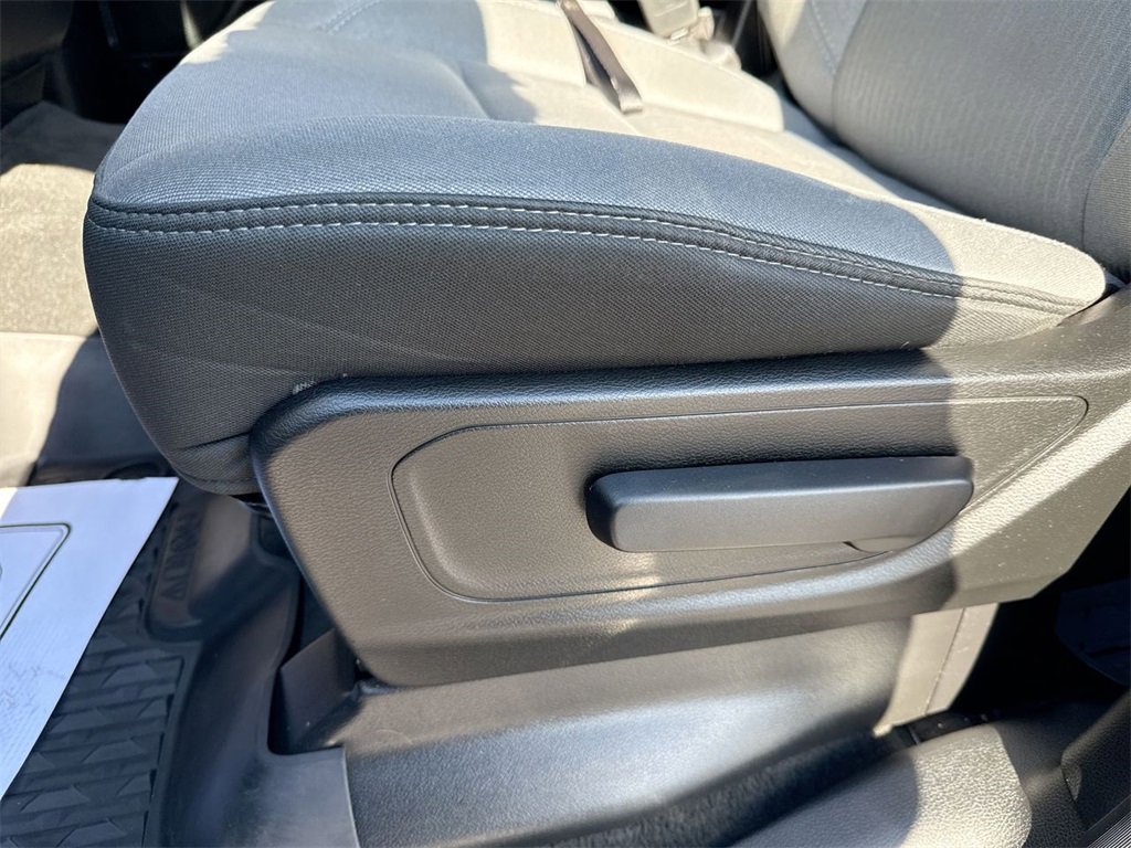 Used 2021 RAM 1500 Big Horn image 12