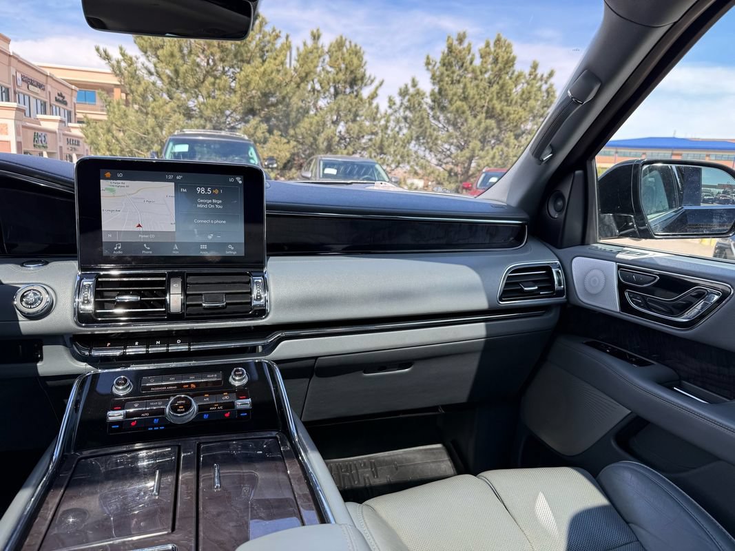 Used 2019 Lincoln Navigator Reserve AWD/4WD image 29