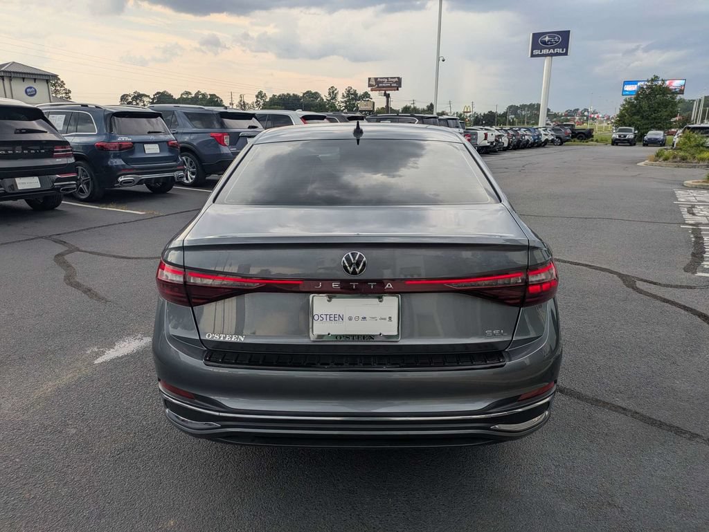 Certified 2025 Volkswagen Jetta SEL FWD image 6
