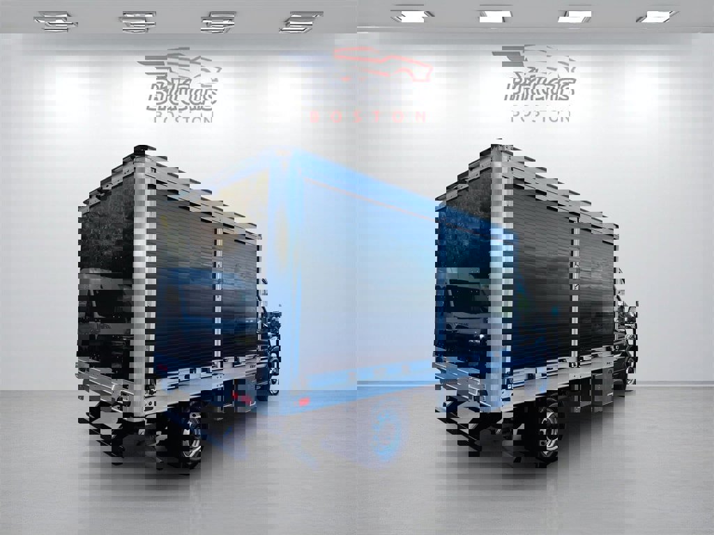 Used 2022 Ford Transit 250 image 4