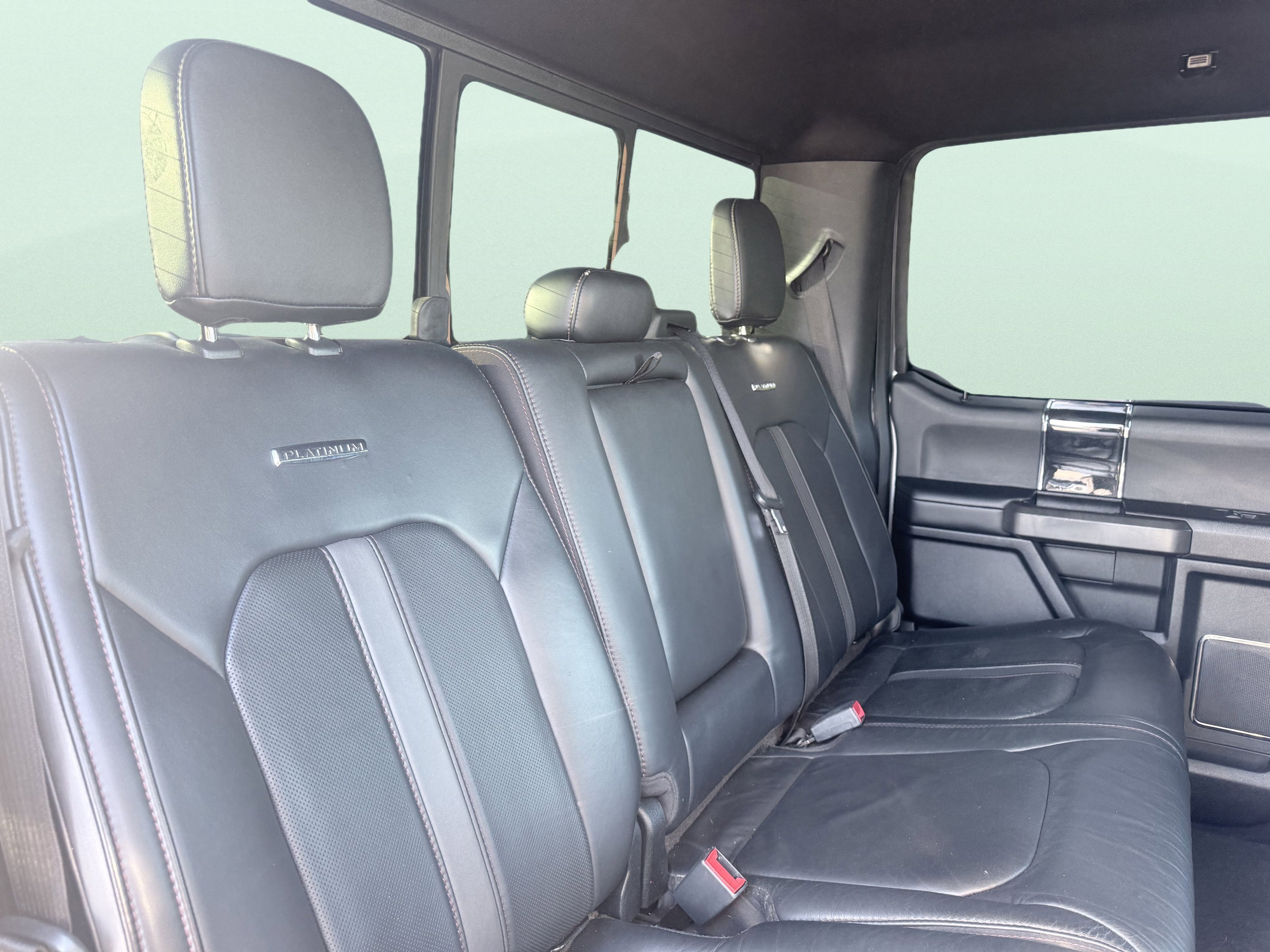 Used 2020 Ford F350 Platinum image 44