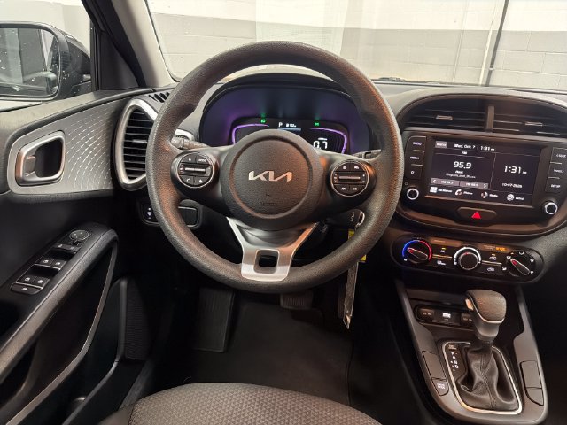 Certified 2023 Kia Soul LX FWD image 14