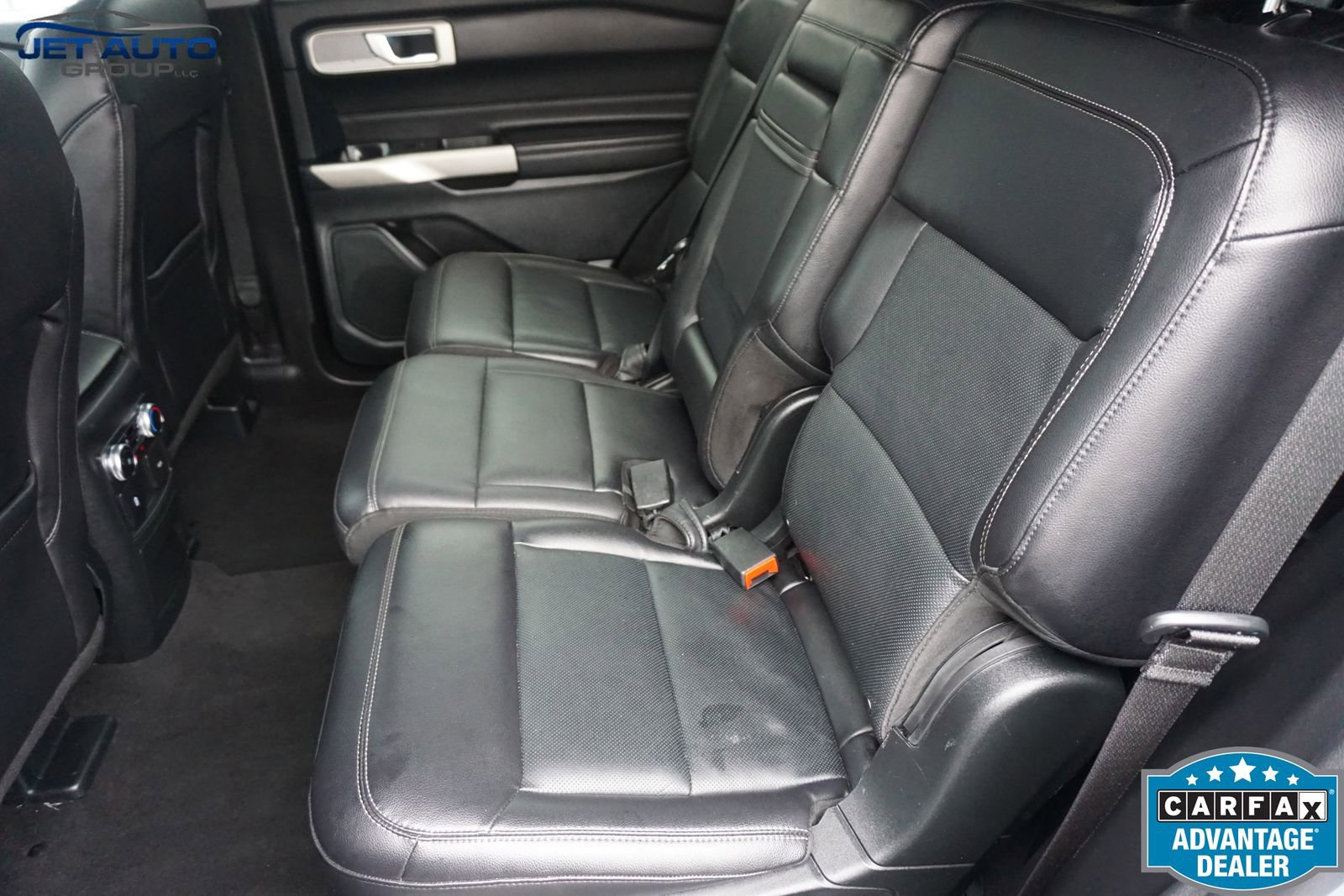 Used 2023 Ford Explorer Limited AWD/4WD image 22
