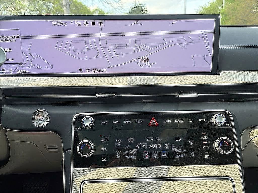 Certified 2025 Genesis GV80 3.5T Prestige image 11