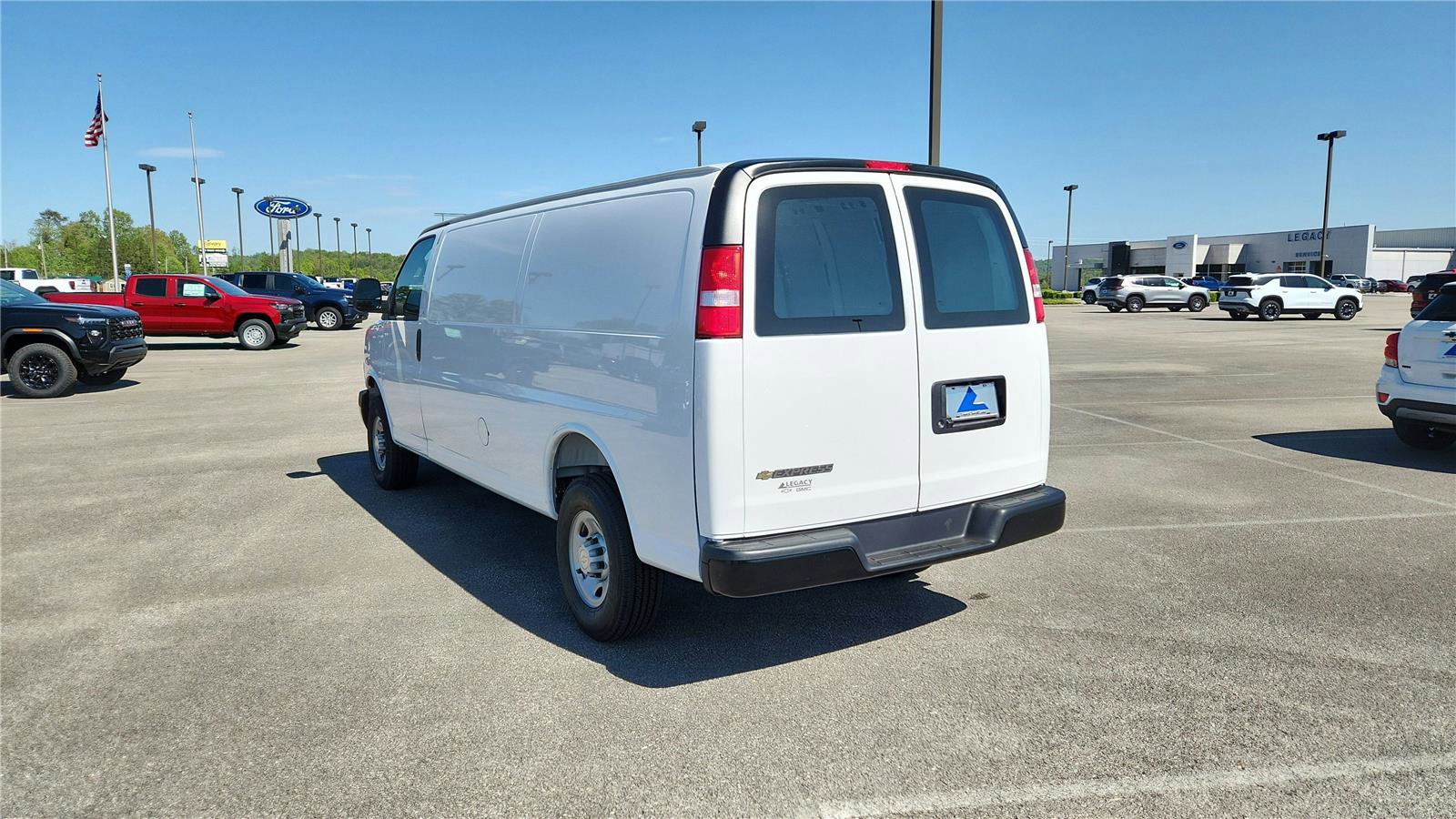 New 2026 Chevrolet Express 2500 Extended RWD image 3