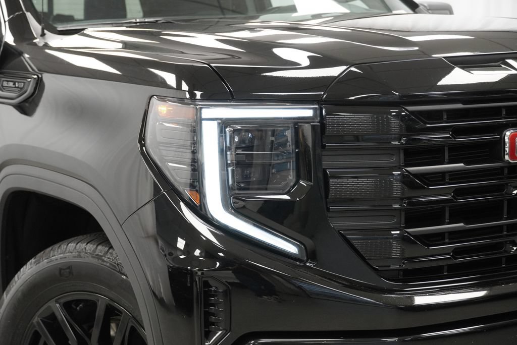 Used 2023 GMC Sierra 1500 Elevation w/ Preferred Package AWD/4WD image 34