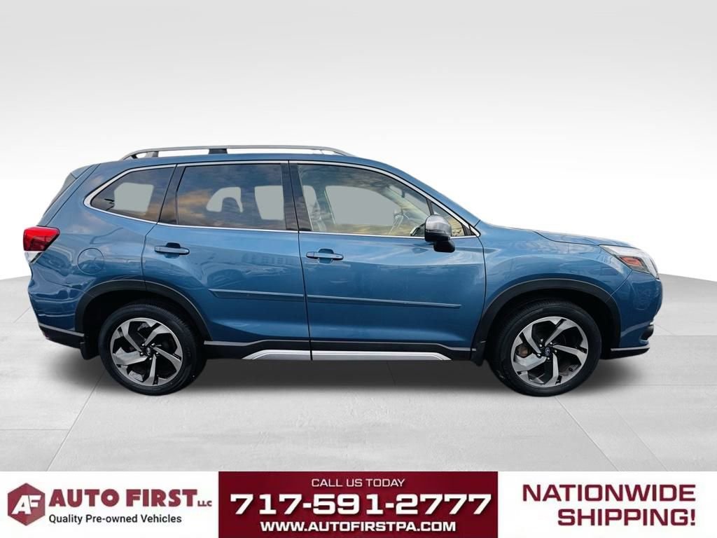 Used 2022 Subaru Forester Touring image 2
