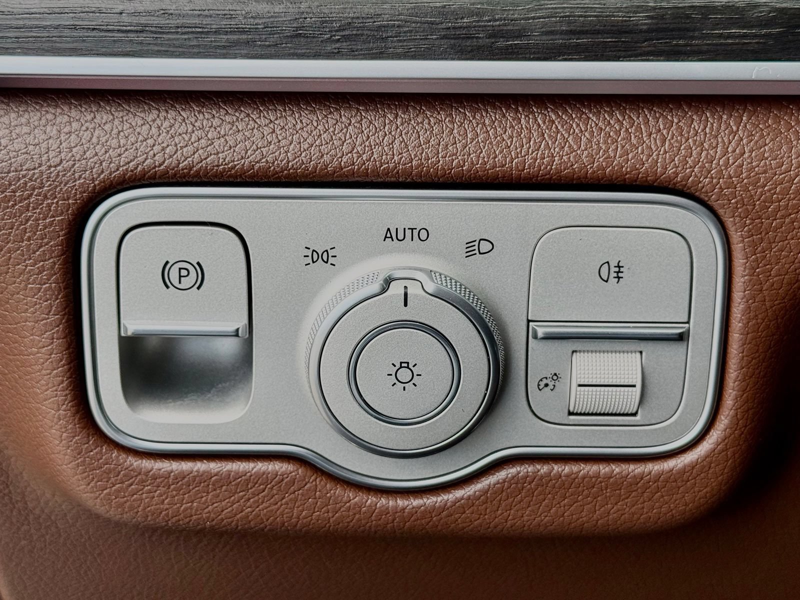Used 2026 Mercedes-Benz GLS 450 4MATIC image 31