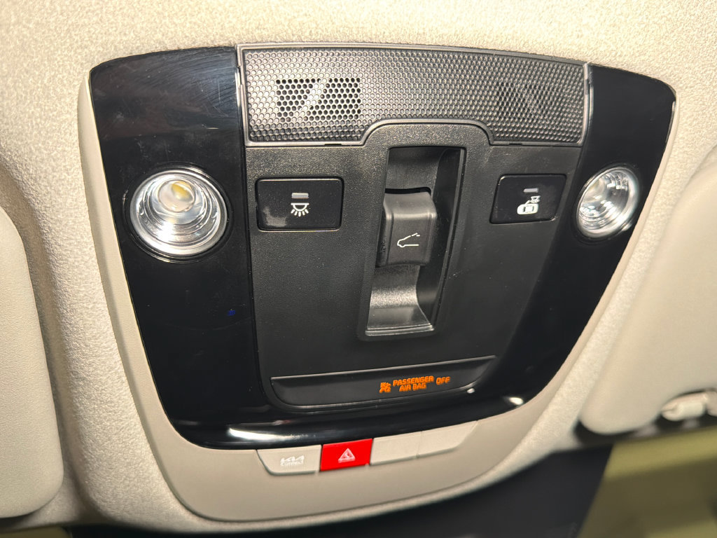 Certified 2023 Kia Niro Wave FWD image 36