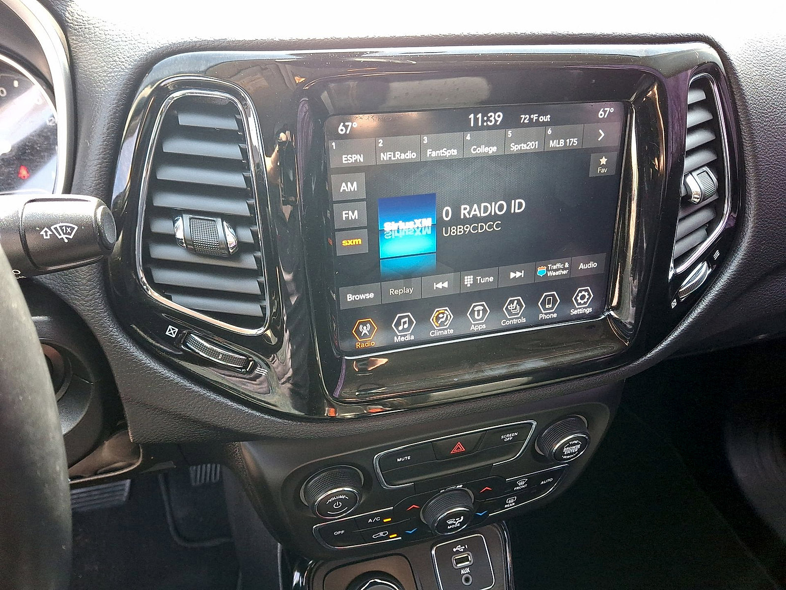 Used 2020 Jeep Compass Limited AWD/4WD image 14
