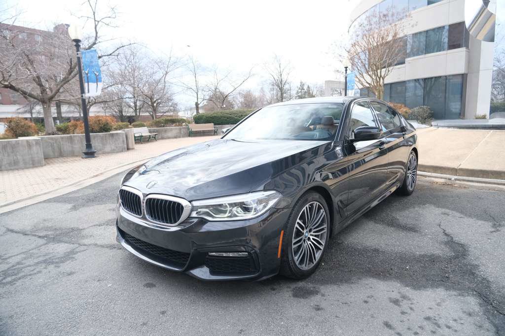 Used 2017 BMW 540i xDrive AWD/4WD image 4