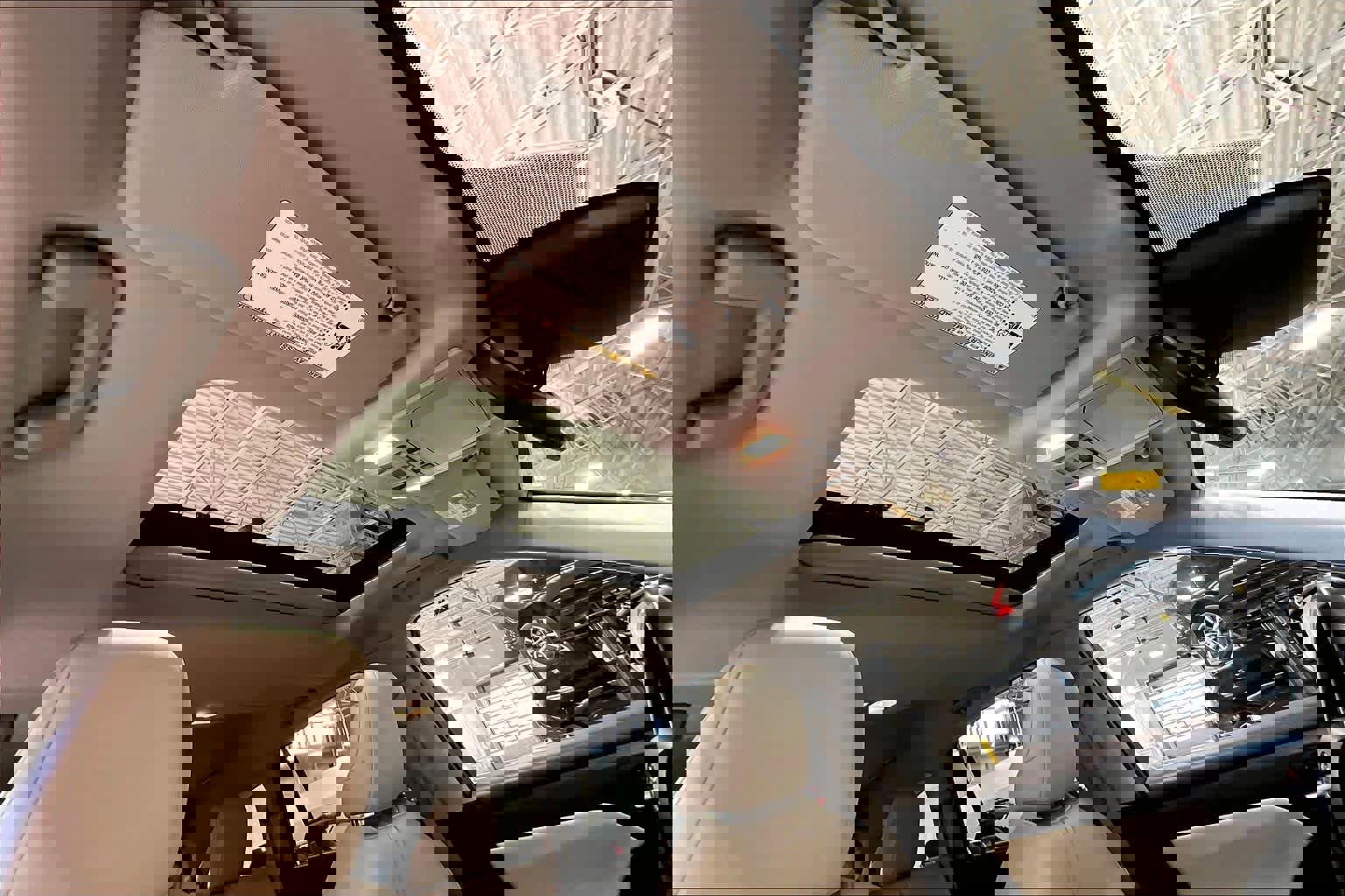 Used 2021 Toyota Highlander XLE image 14