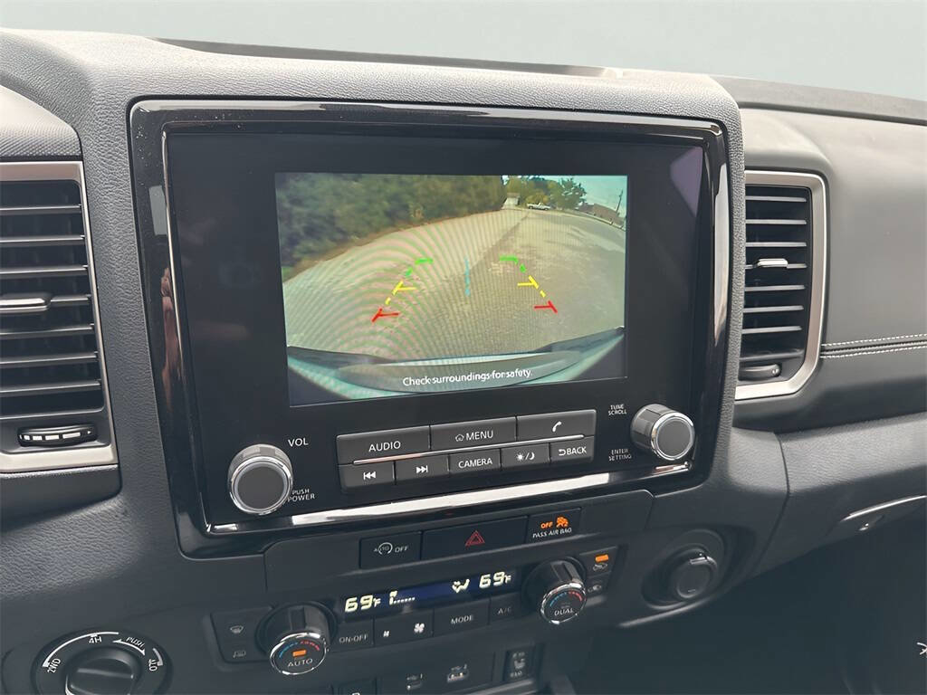 Used 2024 Nissan Frontier SL w/ Technology Package image 27