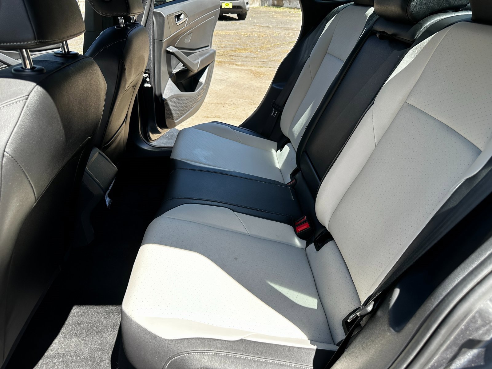 Used 2021 Volkswagen Jetta R-Line image 12