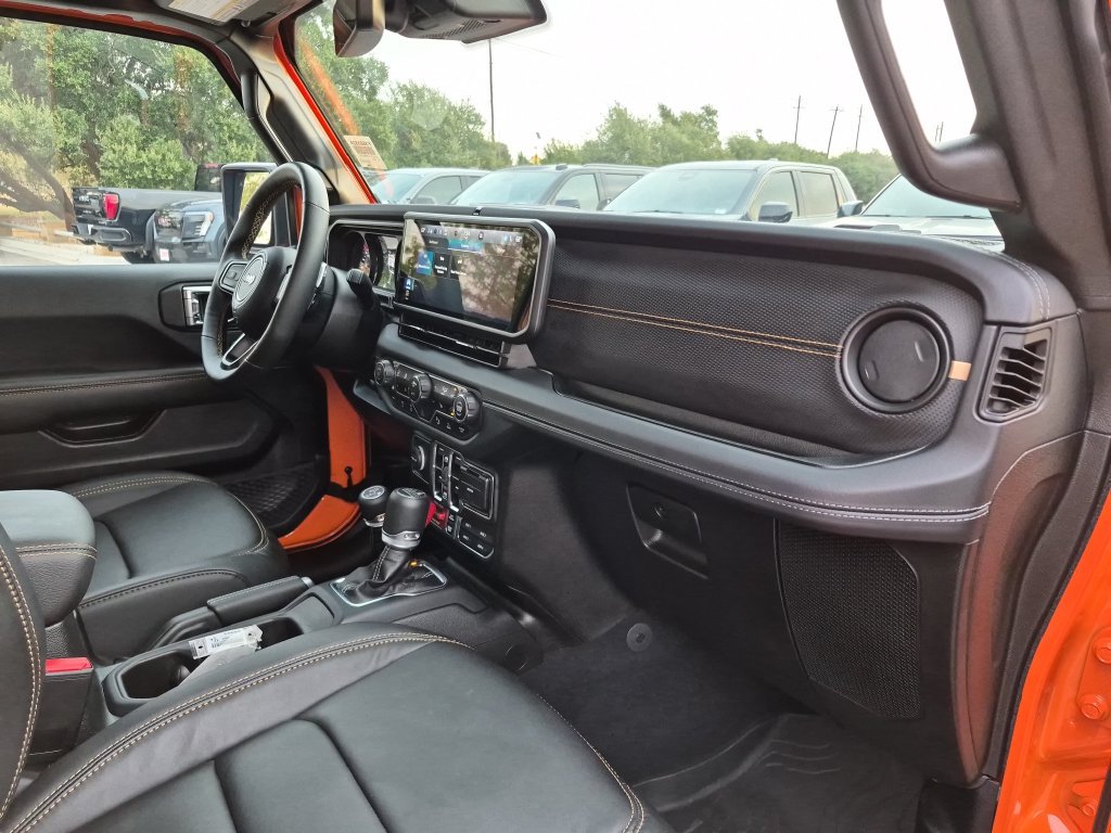 Used 2025 Jeep Wrangler Unlimited Rubicon 392 AWD/4WD image 36