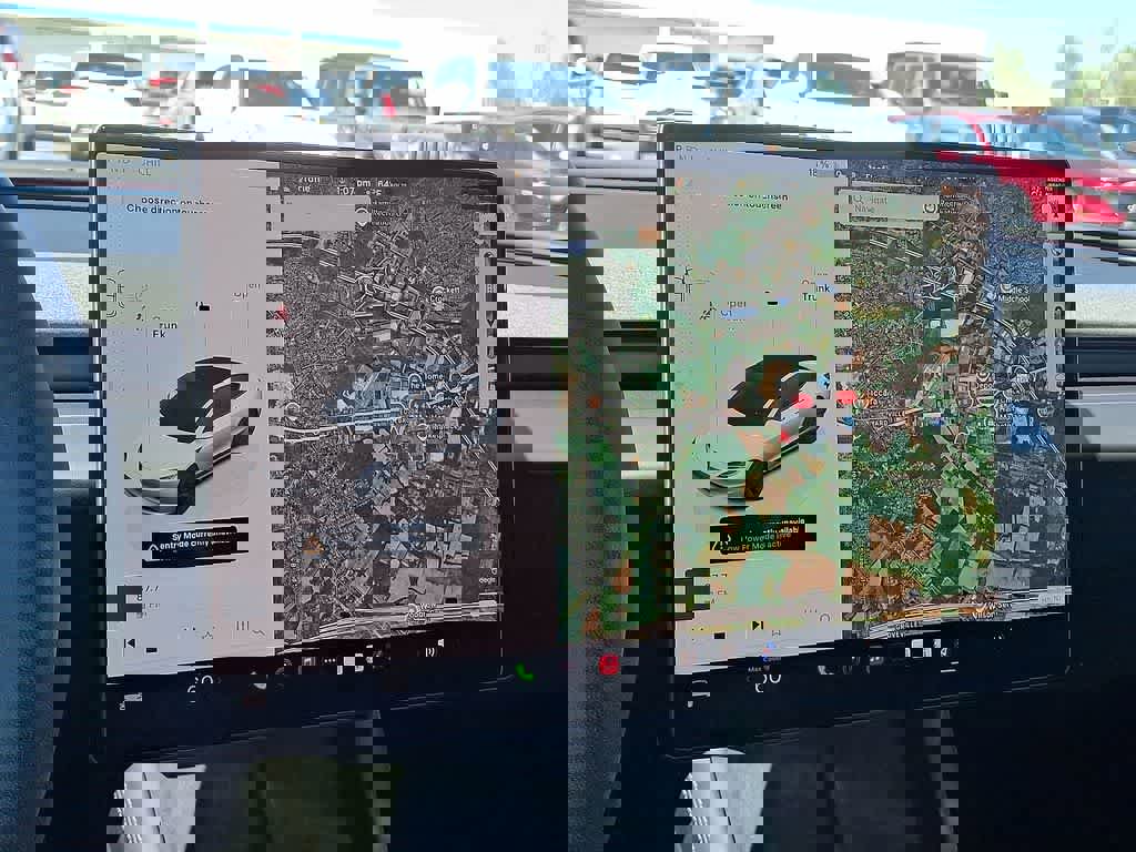 Used 2025 Tesla Model 3 Long Range image 14