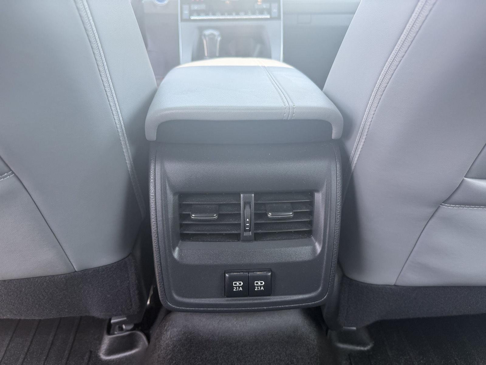 Used 2020 Toyota Avalon XLE w/ Moonroof Package FWD image 15
