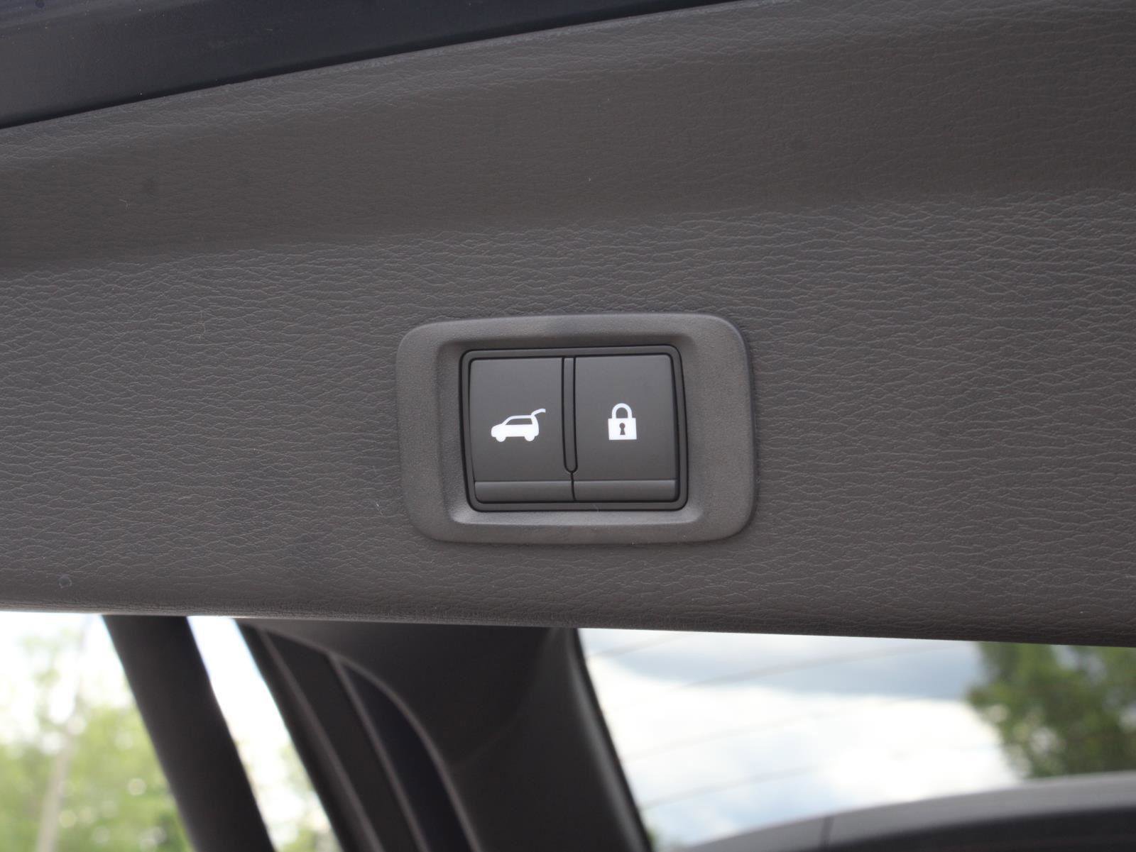 New 2025 Mitsubishi Outlander SE image 14